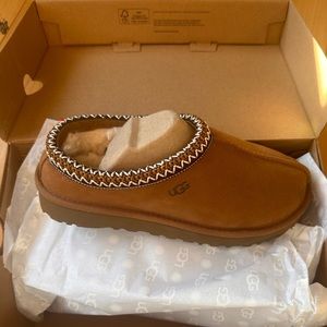 Ugg Tasman Slippers Chestnut Size Women’s 7 brand new in box!